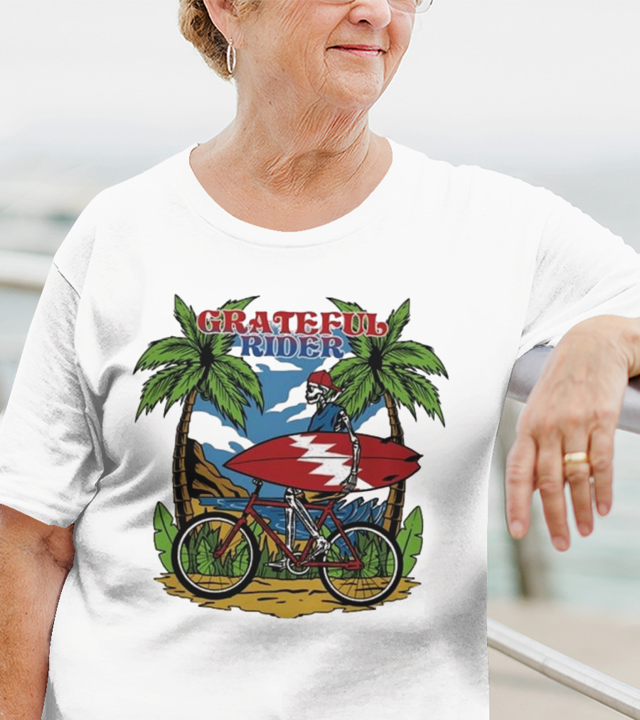 Grateful Rider Skeleton Beach Cruiser With Surfboard And Palm Trees T-Shirt