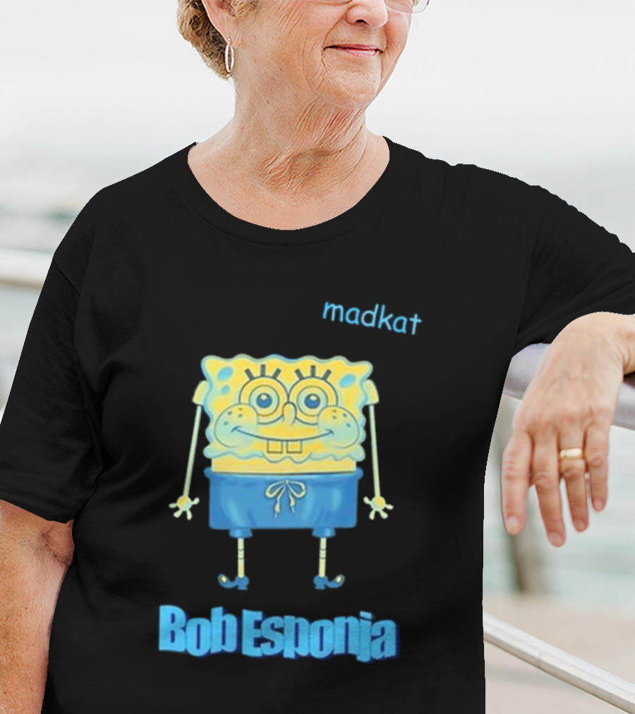 Madkat X Bob Esponja Collaboration Featuring Iconic Sponge Character T-Shirt