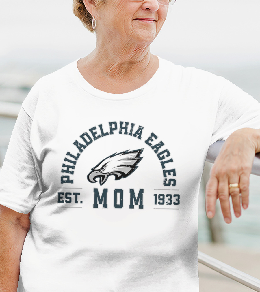 Philadelphia Eagles Mom Est. 1933 T-Shirt