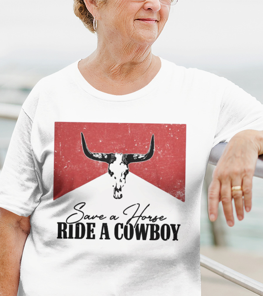 Cowboy Bull Skull Save A Horse Ride A Cowboy Retro Western T-Shirt