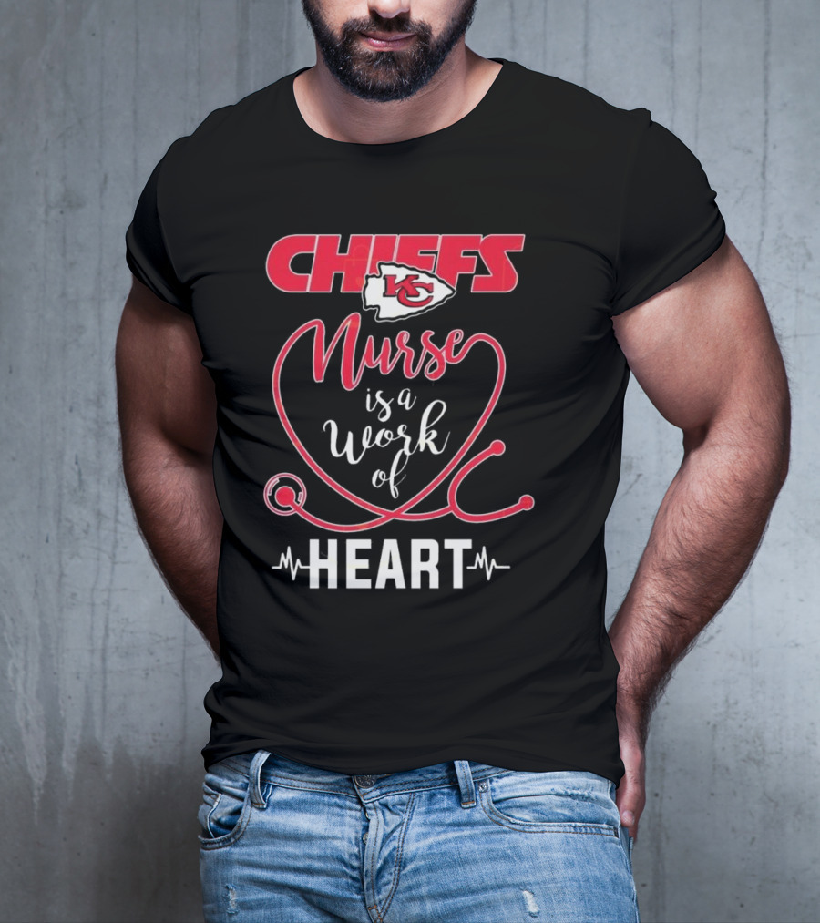 Kansas City Chiefs Nurse Is A Work Of Heart With Arrowhead Logo And Stethoscope Design T-Shirt