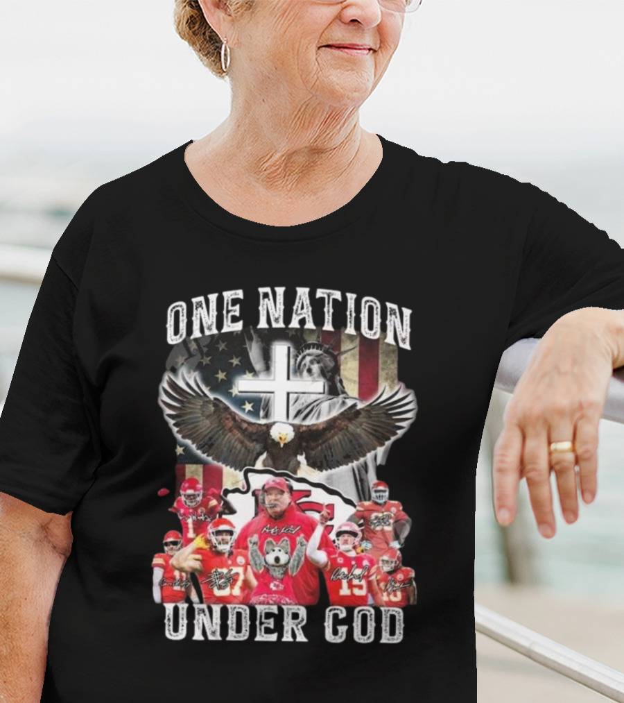 Kansas City Chiefs One Nation Under God 2025 Signatures Statue Of Liberty And Eagle T-Shirt