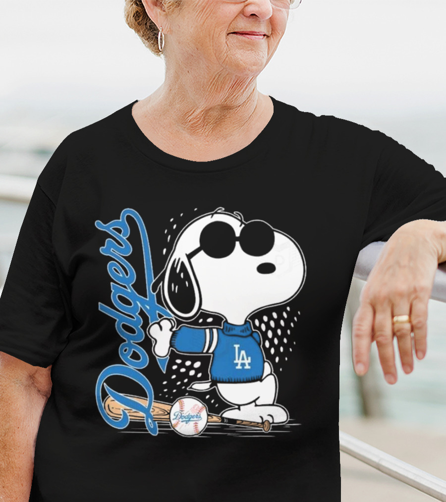 Los Angeles Dodgers Snoopy MLB 2025 Peanuts Baseball Collaboration T-Shirt