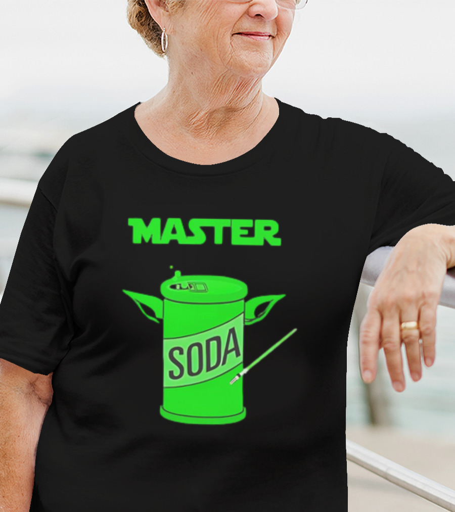 Master Soda Lightsaber Yoda Can T-Shirt