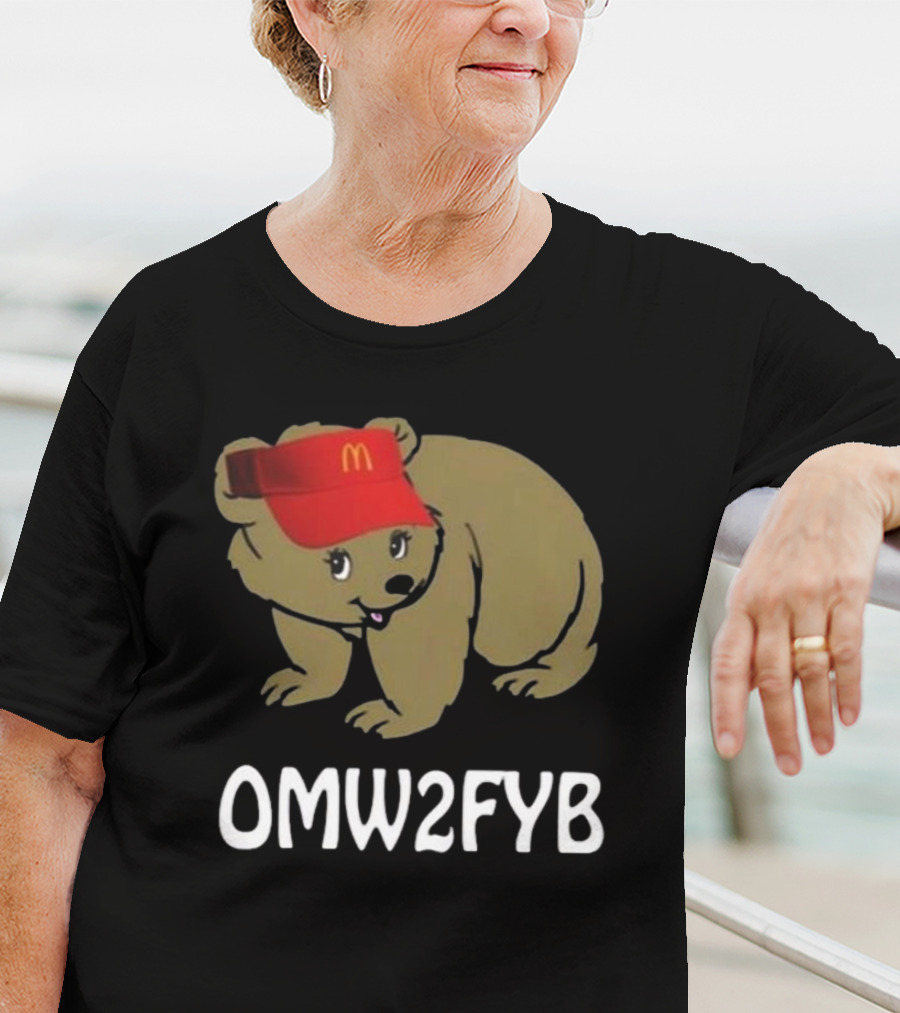 OMW2FYB Bear With Red Cap T-Shirt
