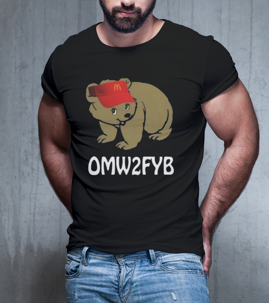 OMW2FYB Bear With Red Cap T-Shirt