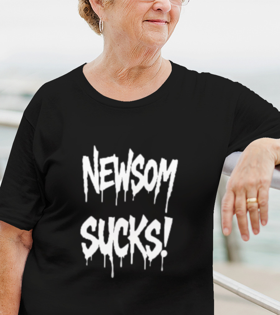 Newson Sucks Dripping Graffiti Style Text T-Shirt