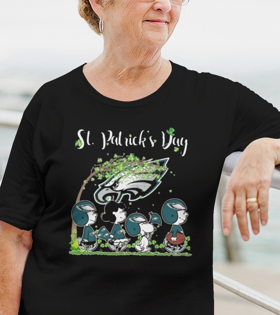 St Patrick's Day Peanuts Philadelphia Eagles Football Celebration T-Shirt