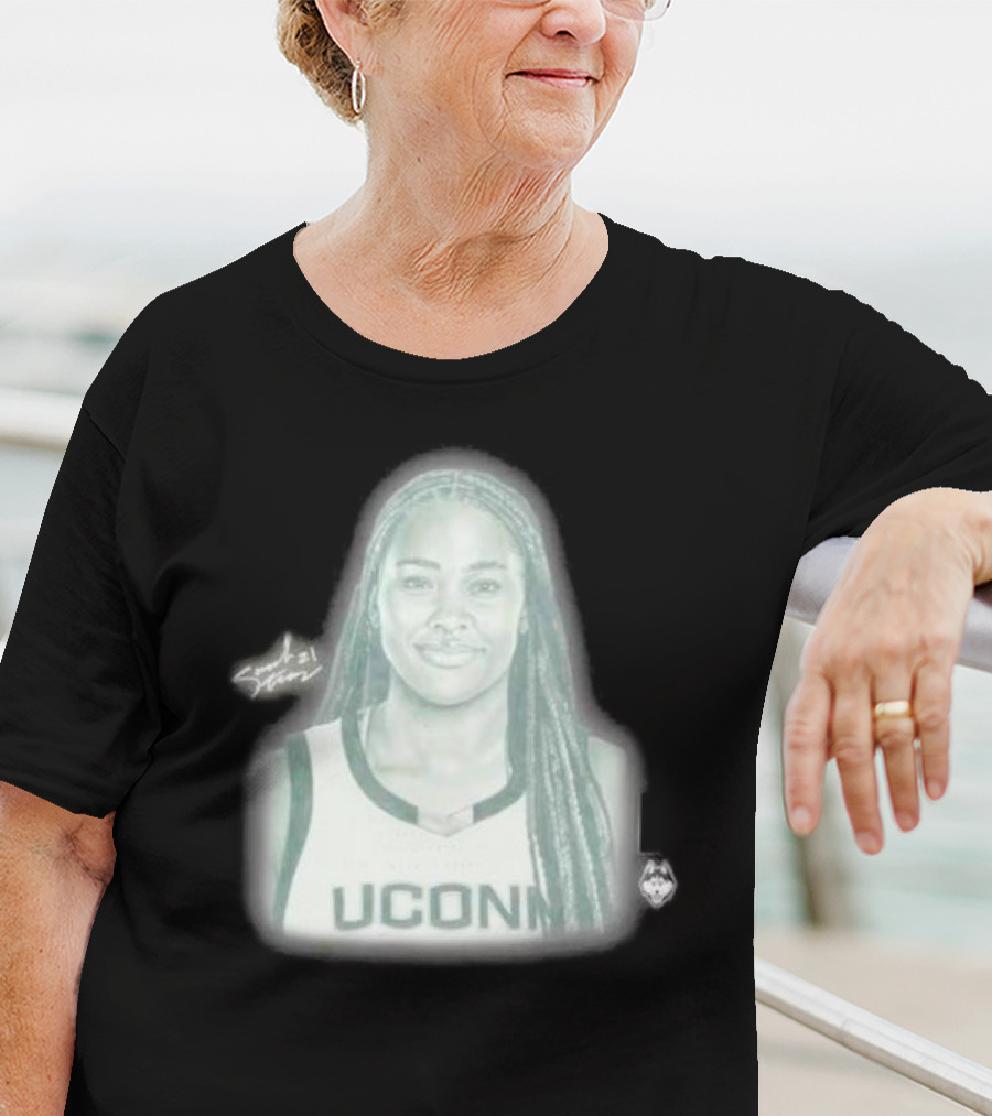 Sarah Strong UConn Huskies Signature Pencil Drawing T-Shirt