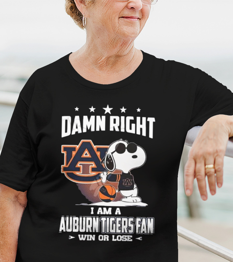 Damn Right I Am A Auburn Tigers Fan Win Or Lose Snoopy Auburn Logo T-Shirt