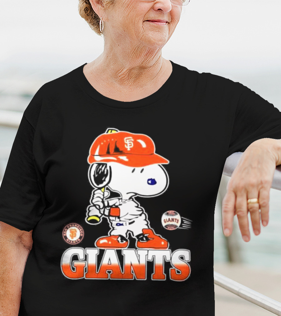 Snoopy SF Giants Baseball Fan Art Peanuts Sports Graphic T-Shirt