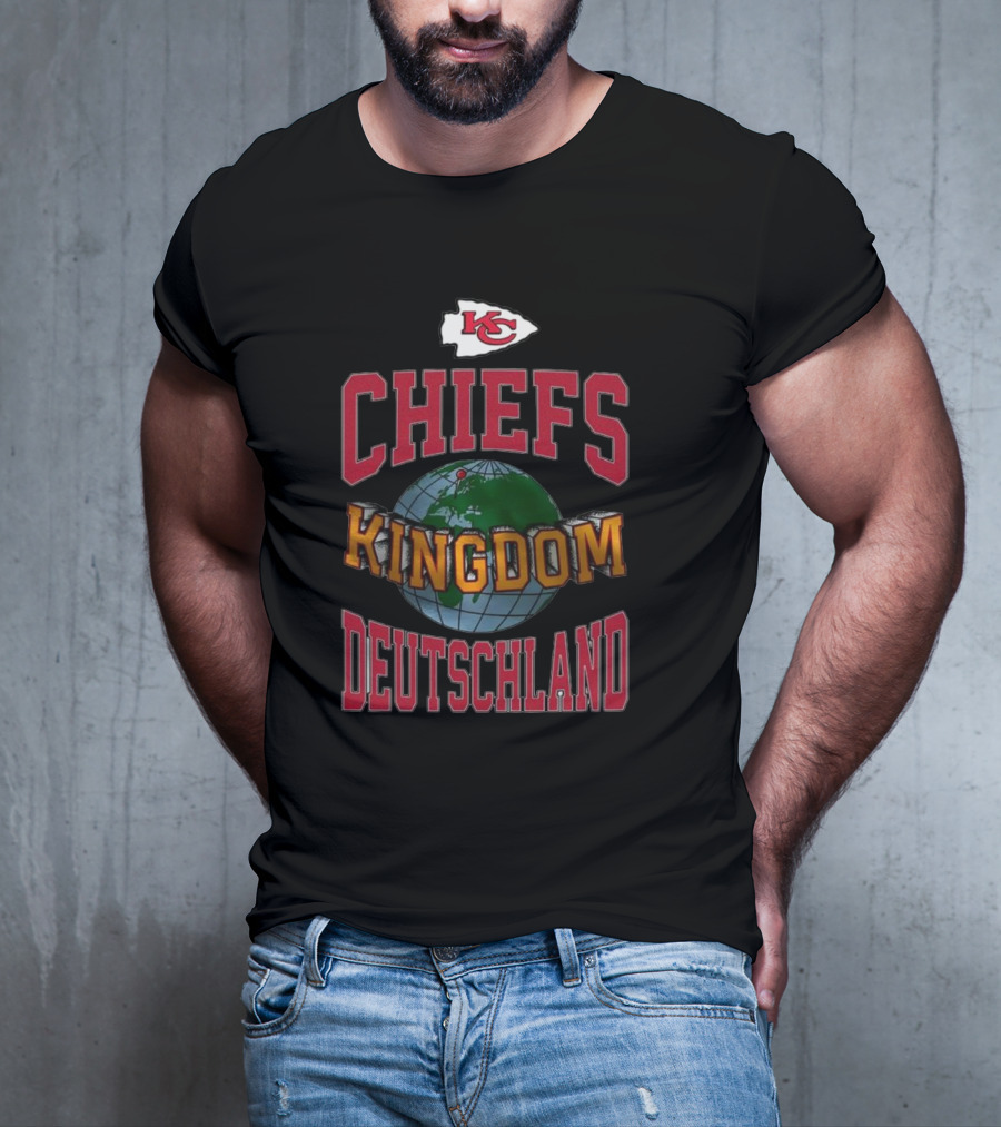 Chiefs Kingdom Deutschland With Kansas City Arrowhead Logo And Globe T-Shirt