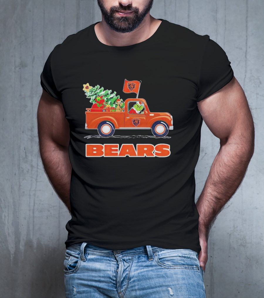 Grinch Driving Christmas Truck With Chicago Bears T-Shirt