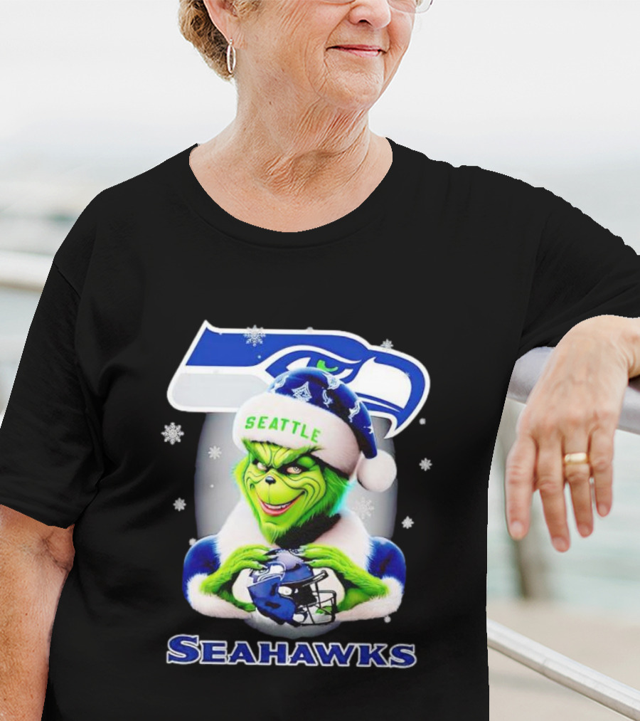 Seattle Seahawks Christmas Grinch Holding Football Helmet T-Shirt