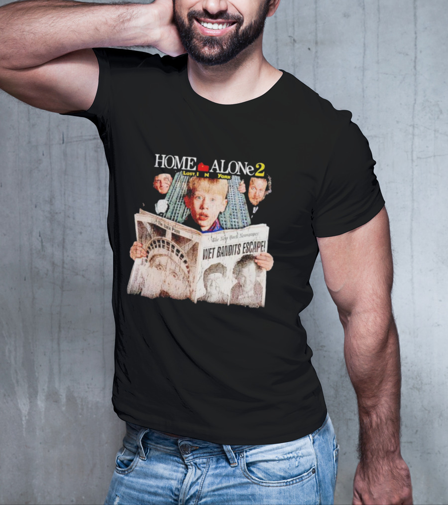 HOME ALONE 2 LOST IN NEW YORK WET BANDITS ESCAPE NEW YORK NEWSPAPER T-Shirt