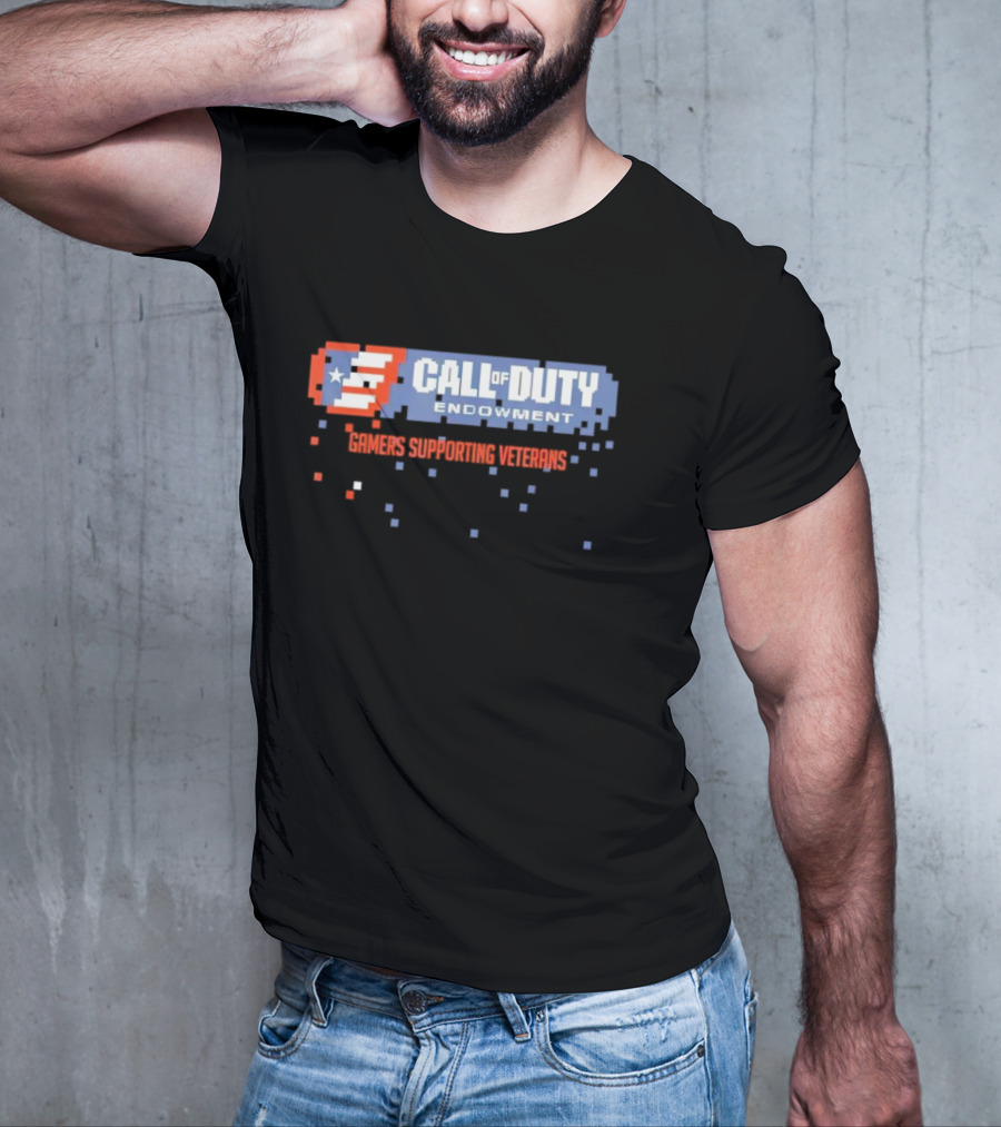 Call Of Duty Endowment Gamers Supporting Veterans Pixelated American Flag T-Shirt
