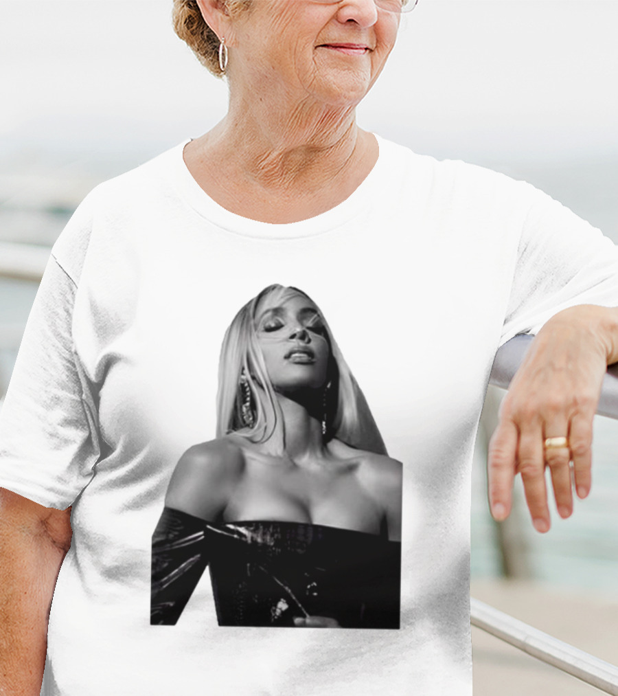 Kelly Rowland Krew Iconic Black And White Fashion Pose T-Shirt