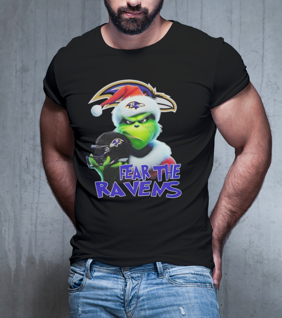 Grinch Wearing Santa Hat Holding Baltimore Ravens Helmet Fear The Ravens T-Shirt