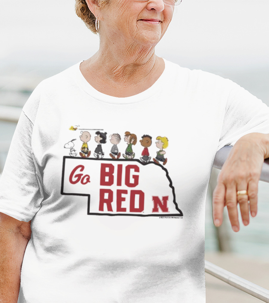 Peanuts Go Big Red Nebraska The Gang T-Shirt