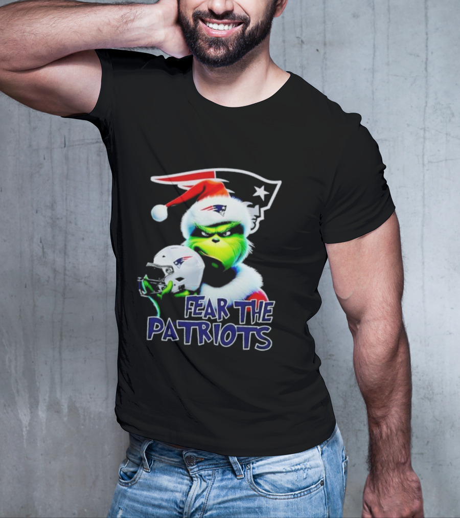Fear The Patriots Santa Grinch New England NFL T-Shirt