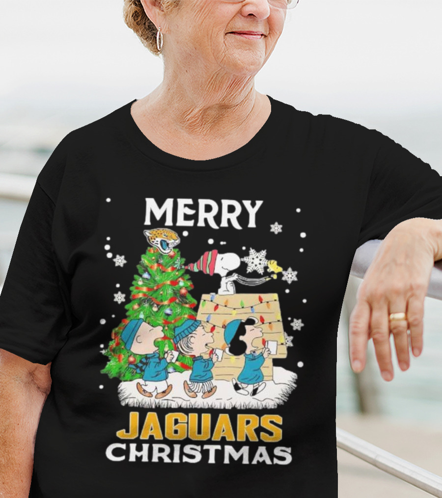 Merry Christmas Peanuts Characters Jacksonville Jaguars Snoopy Woodstock T-Shirt