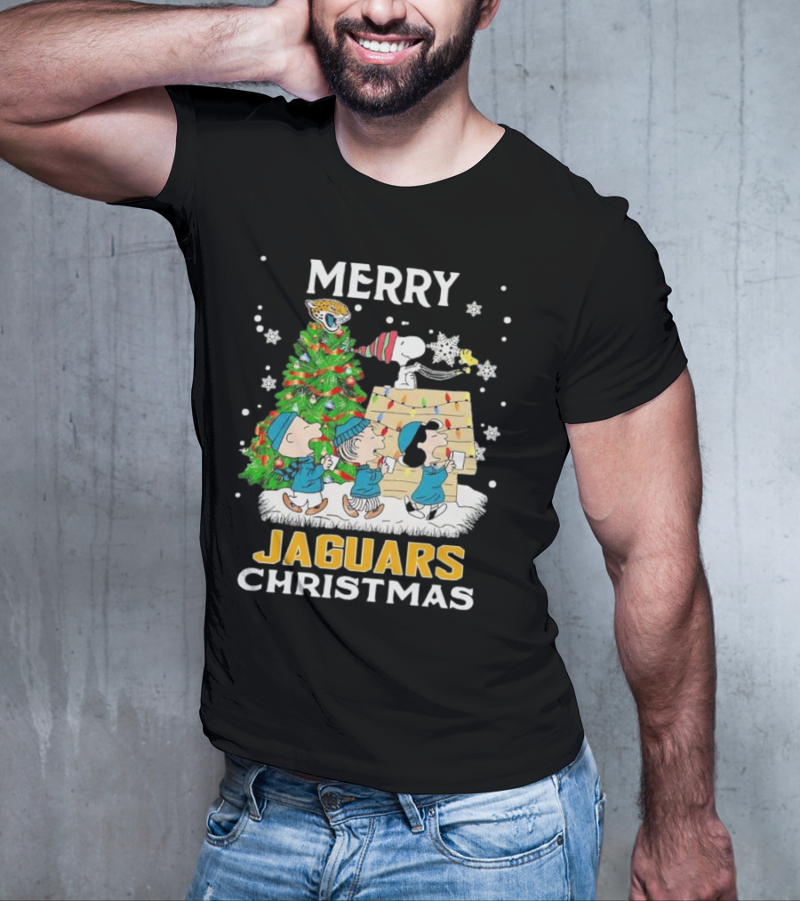 Merry Christmas Peanuts Characters Jacksonville Jaguars Snoopy Woodstock T-Shirt