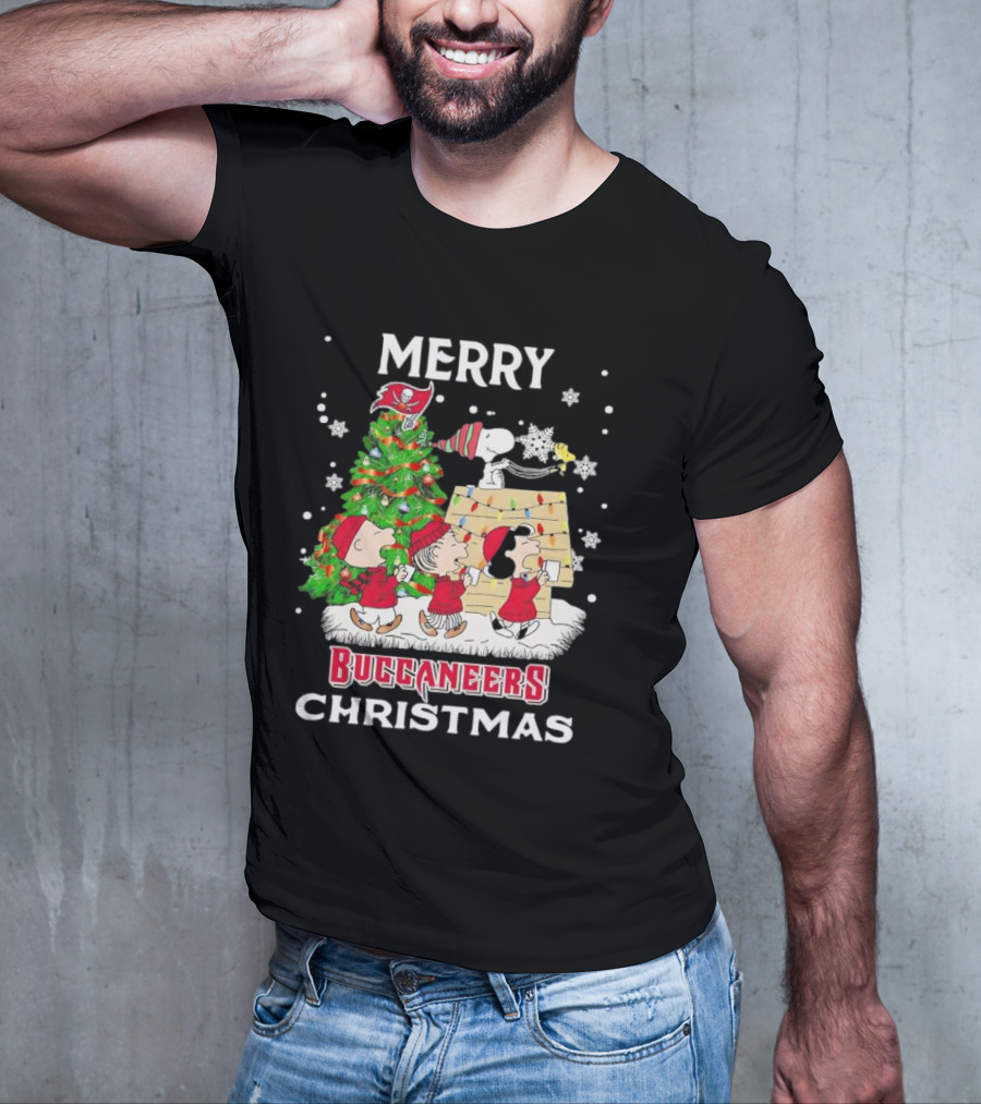 Merry Christmas Peanuts Characters Tampa Bay Buccaneers T-Shirt