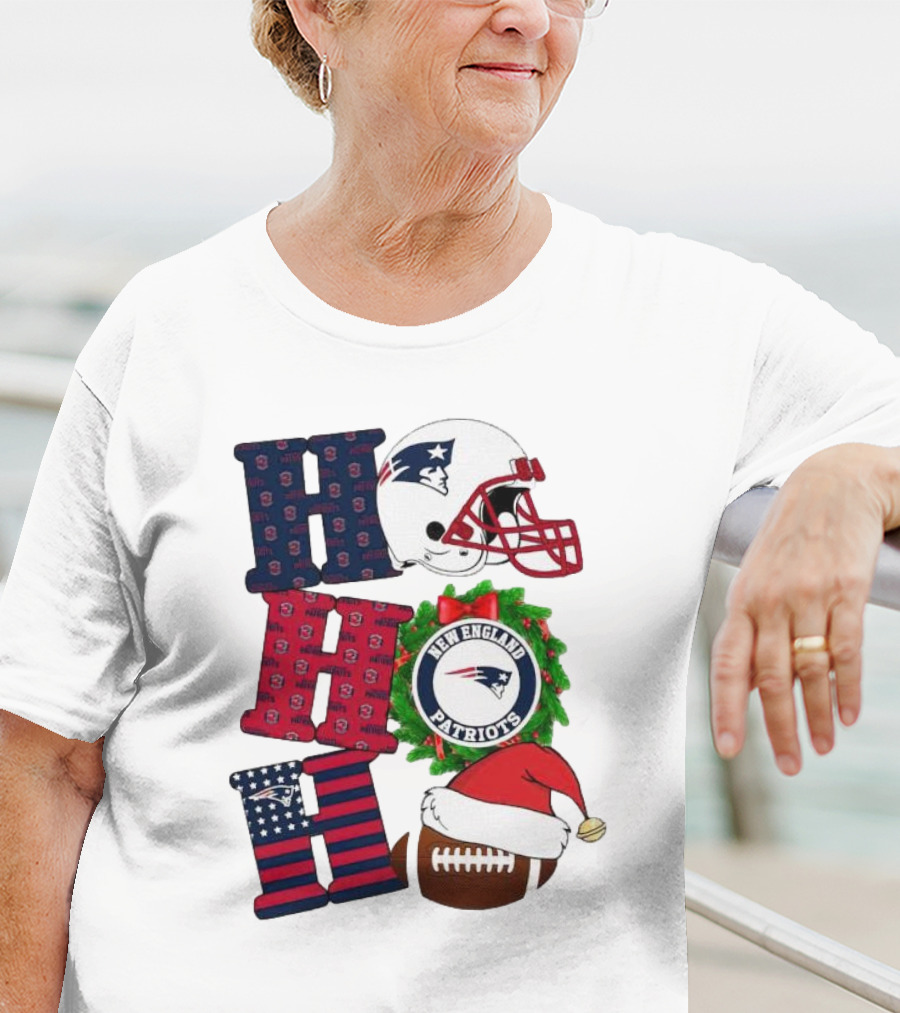 New England Patriots Ho Ho Ho Merry Christmas Football Helmet Wreath Santa Hat Football T-Shirt