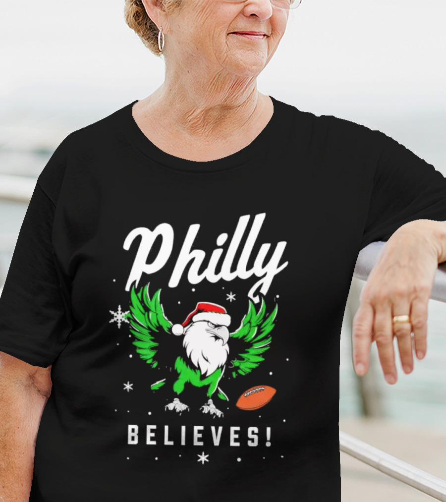 Philly Believes Christmas Eagles Football Santa T-Shirt