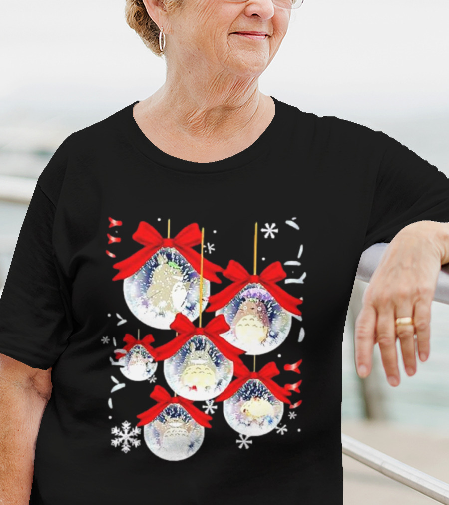 Totoro Chibi Christmas Ornaments With Snowflakes And Red Bows T-Shirt
