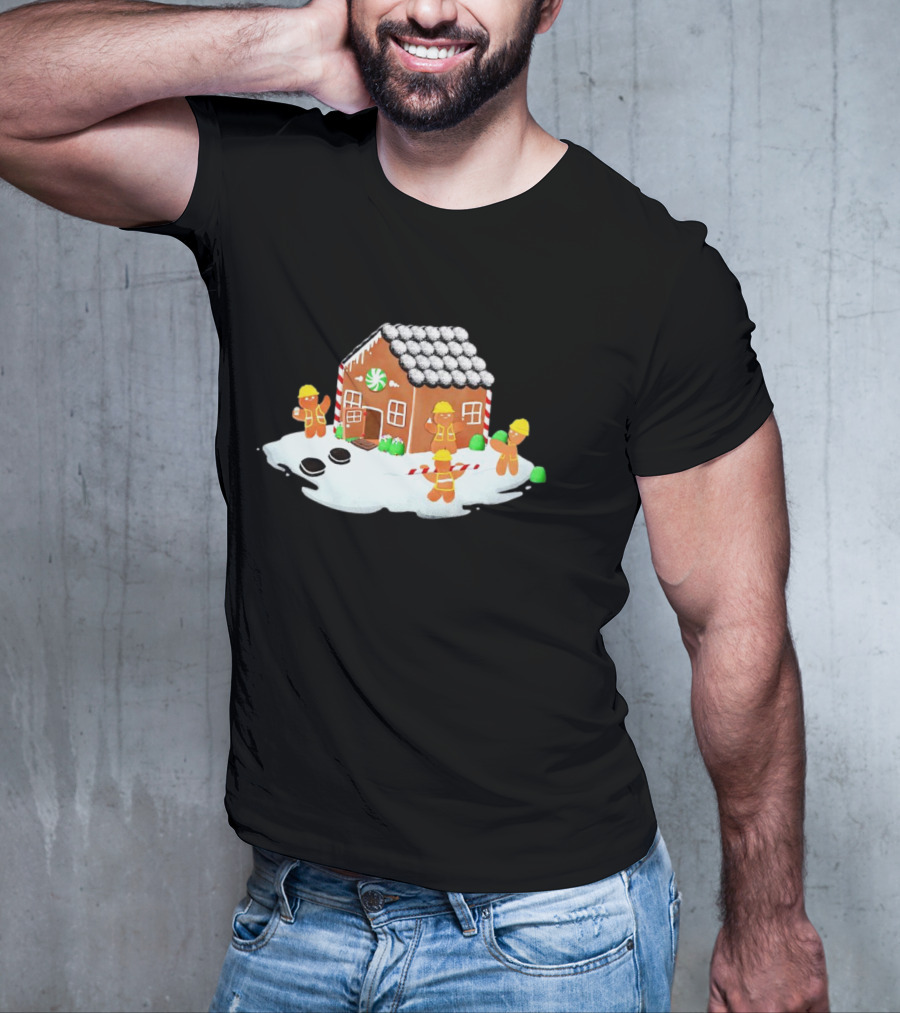 Gingerbread House Construction Crew Christmas Scene T-Shirt