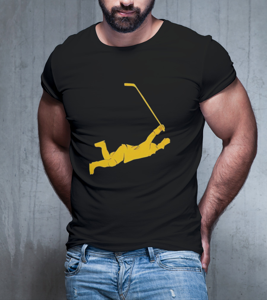Bobby Orr Flying Hockey T-Shirt
