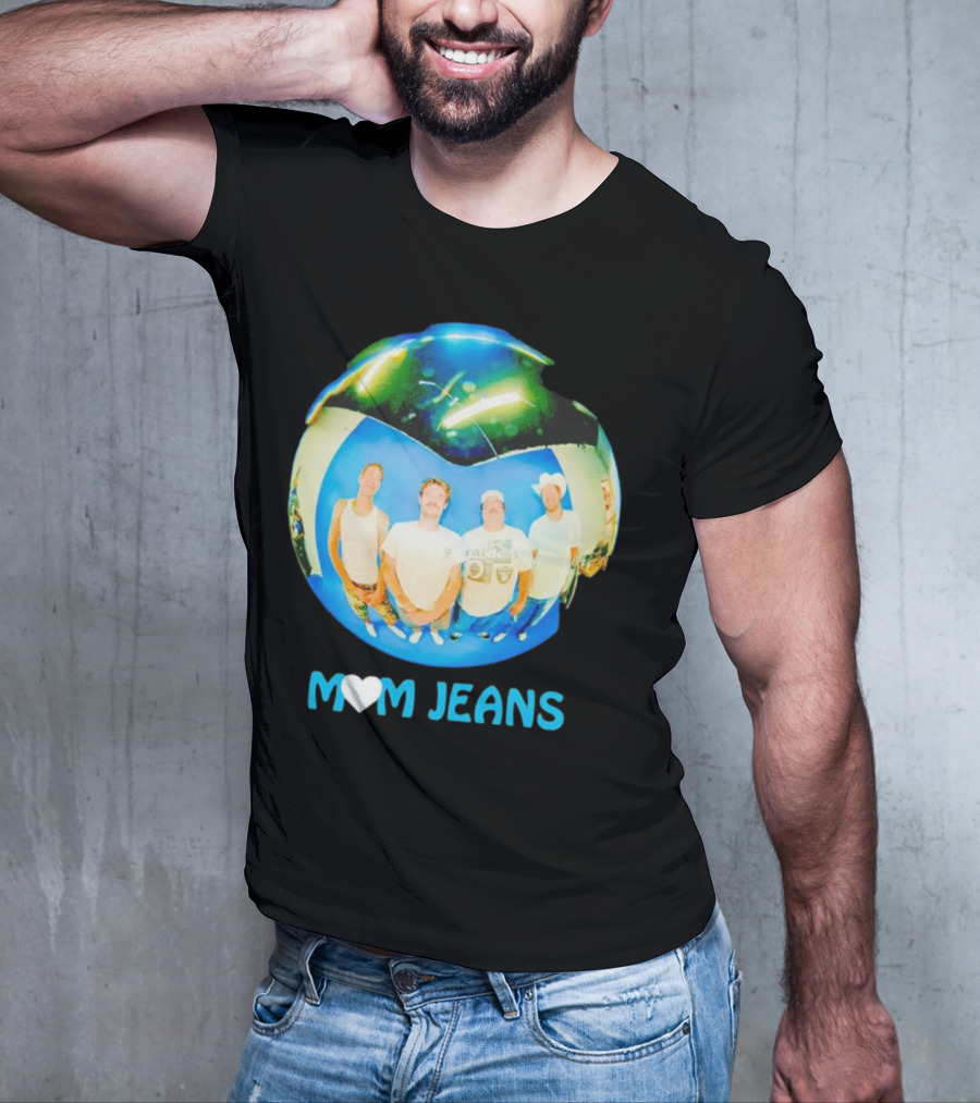 Mom Jeans Heart Raiders Orb Photo T-Shirt