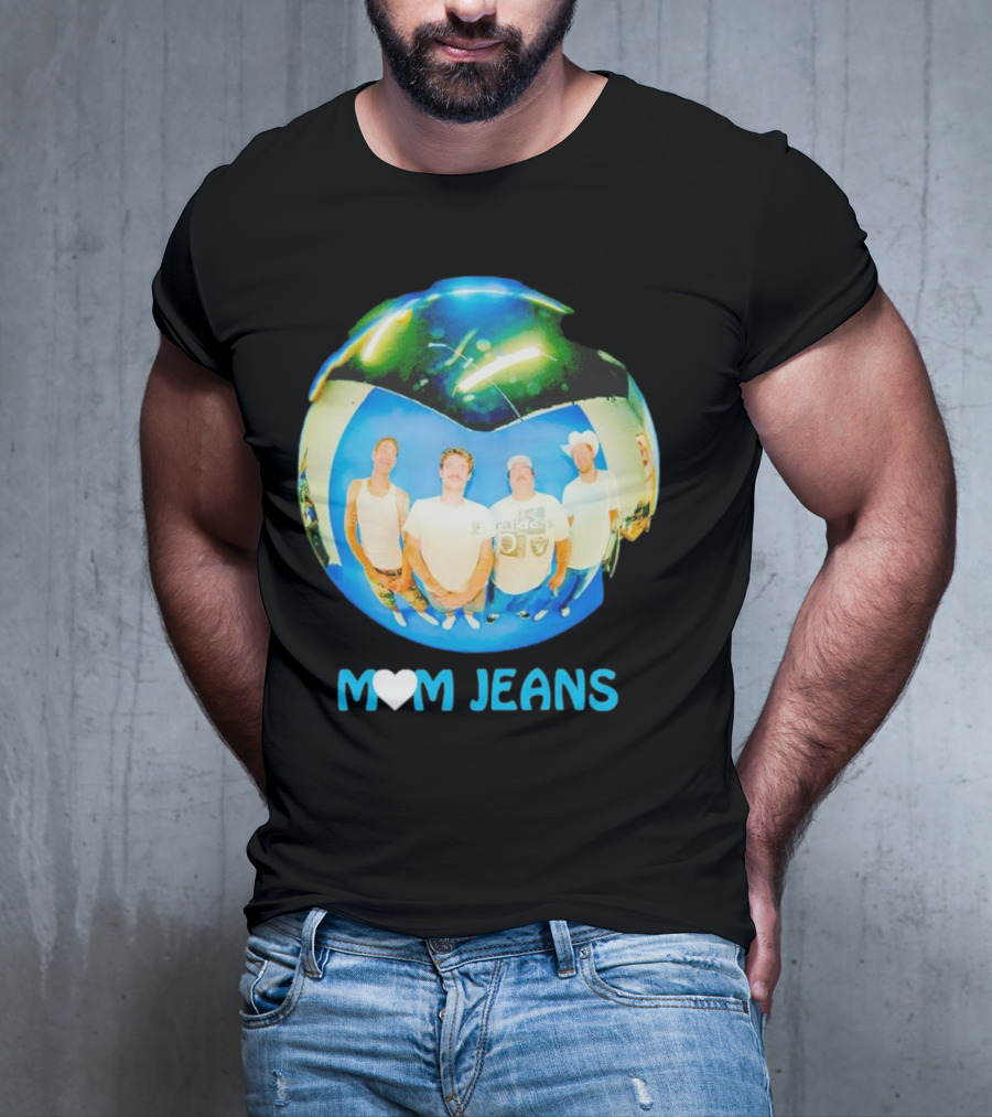 Mom Jeans Heart Raiders Orb Photo T-Shirt