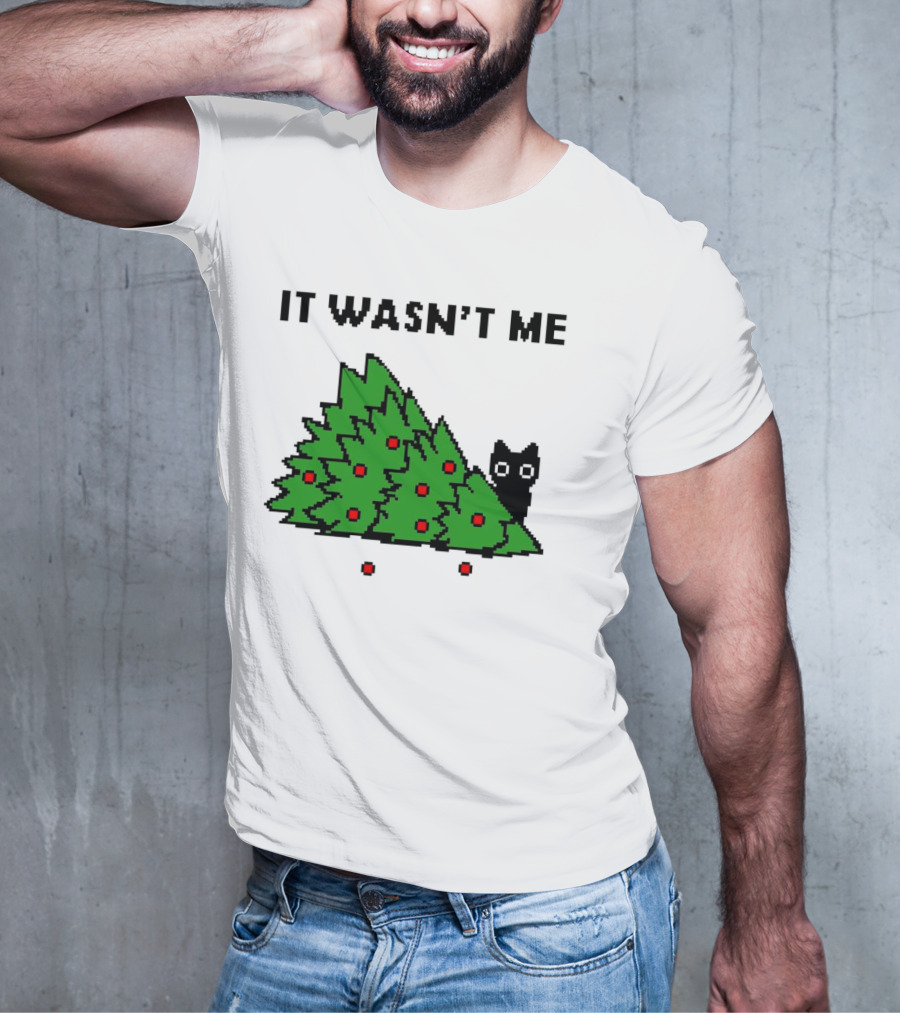 Cat Hiding Behind Christmas Tree It Wasn't Me T-Shirt