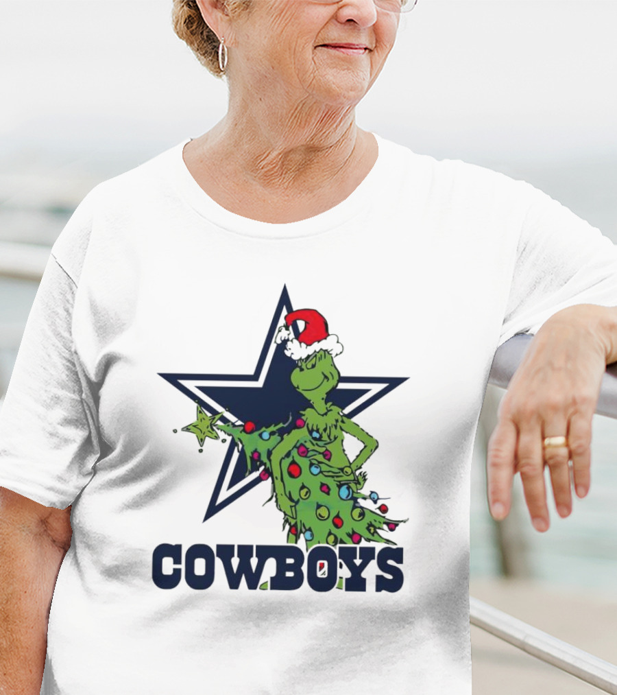 Dallas Cowboys Grinch In Santa Hat With Christmas Tree And Star T-Shirt