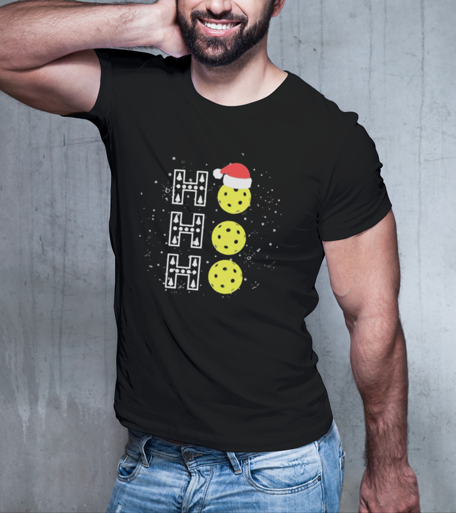 Santa Pickleball Hohoho Christmas Pickleballs With Santa Hat Snowy Holiday Fun T-Shirt