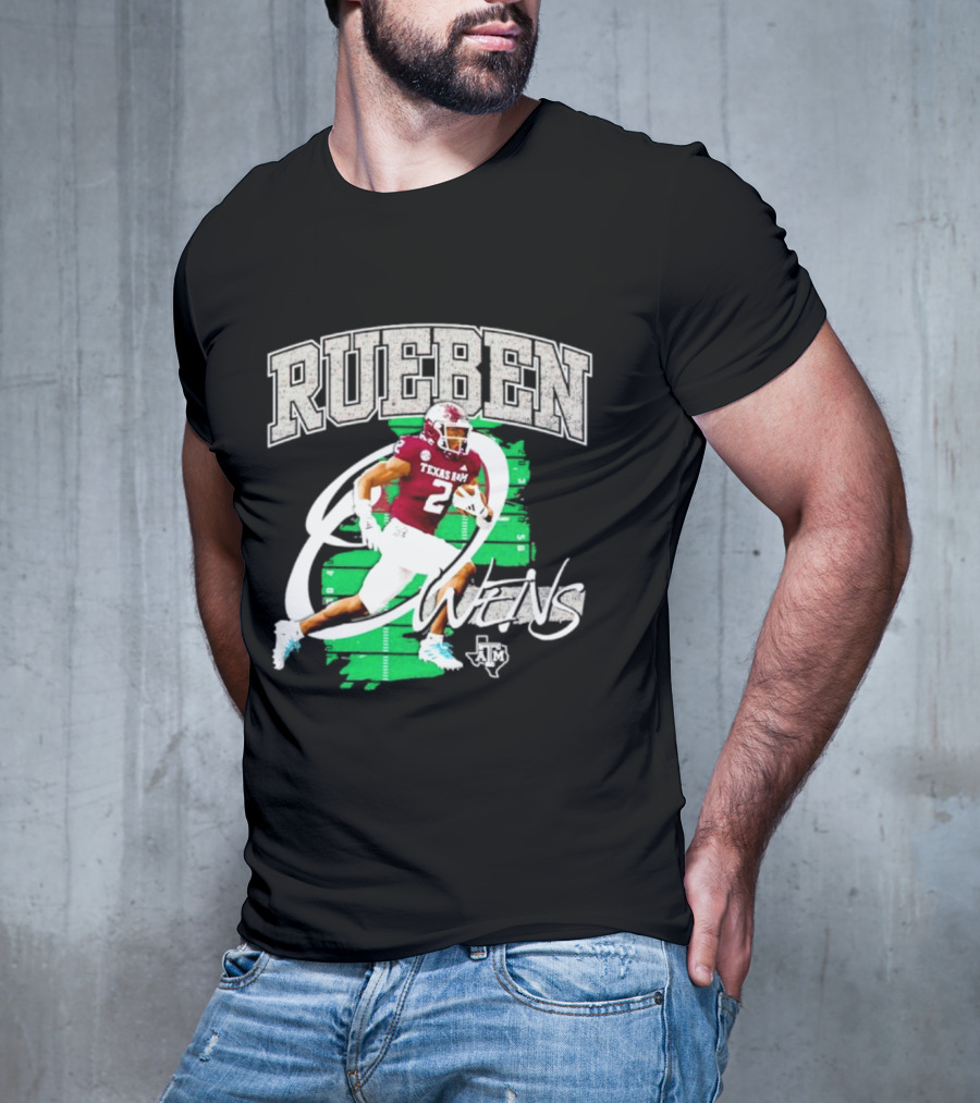 Rueben Owens Texas A&M Player Pose T-Shirt
