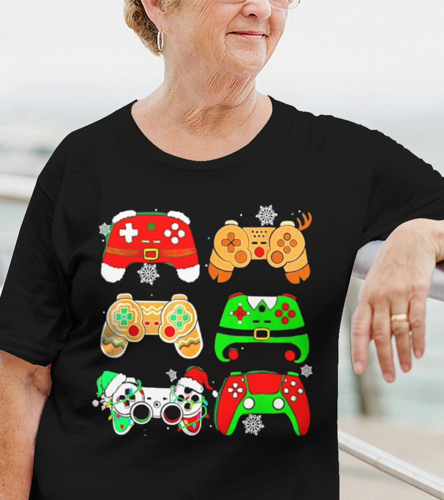 Santa Elf Gaming Controllers Christmas Gamer Holiday T-Shirt