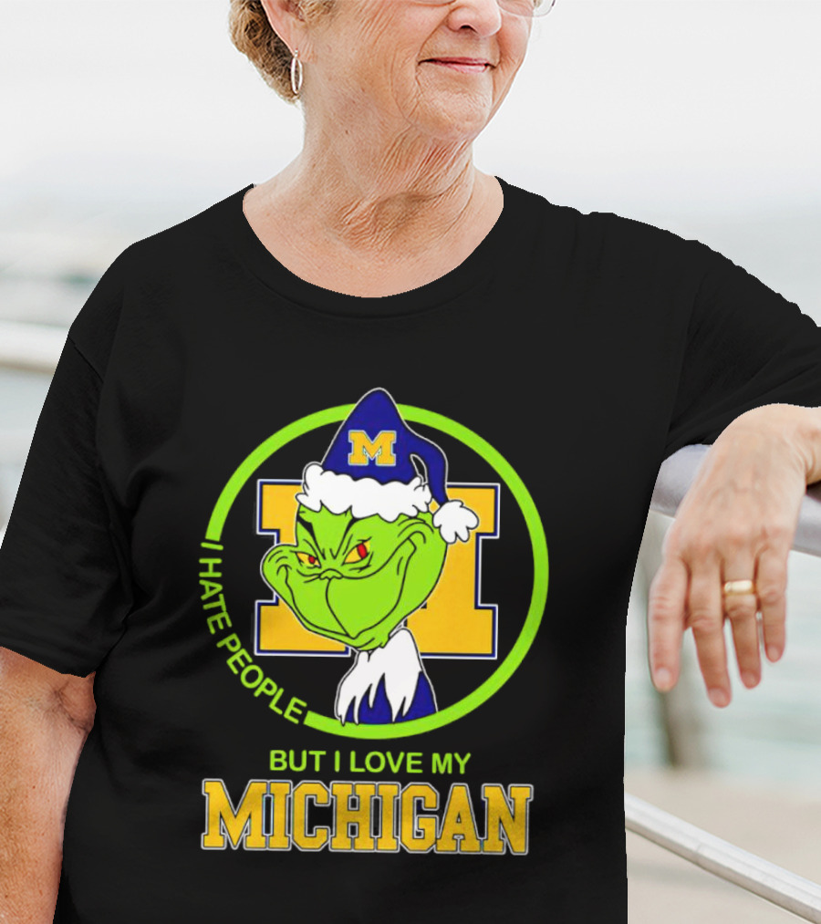 I HATE PEOPLE BUT I LOVE MY MICHIGAN GRINCH M SANTA HAT T-Shirt