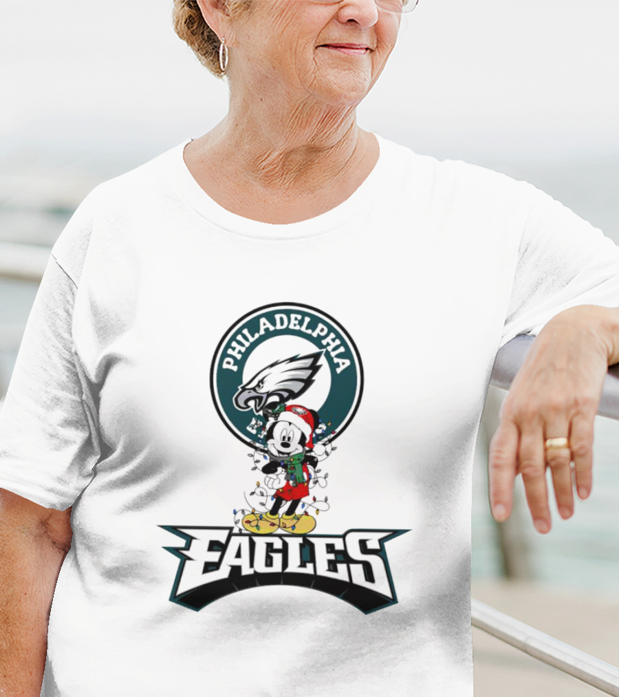 Mickey Mouse Philadelphia Eagles Christmas Lights Holiday Spirit T-Shirt