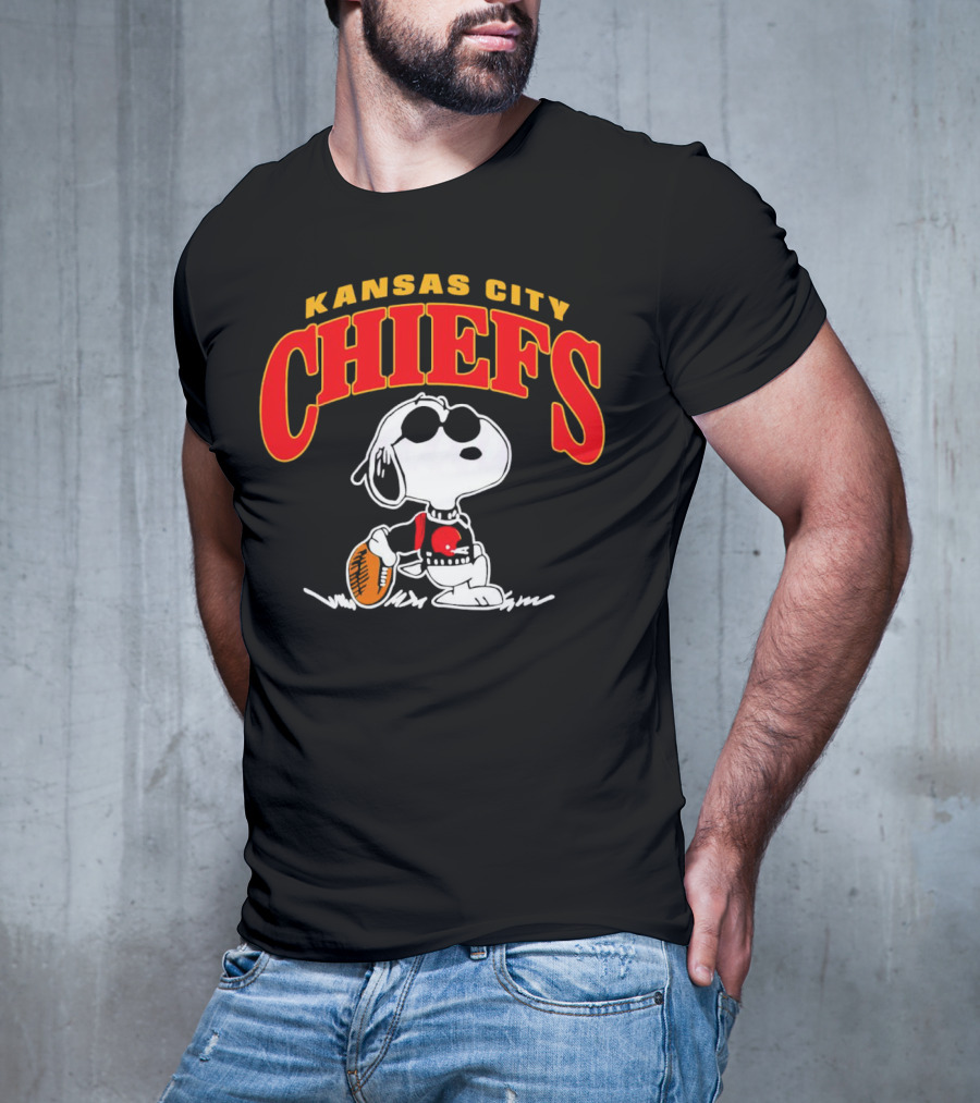 Snoopy Kansas City Chiefs Football T-Shirt