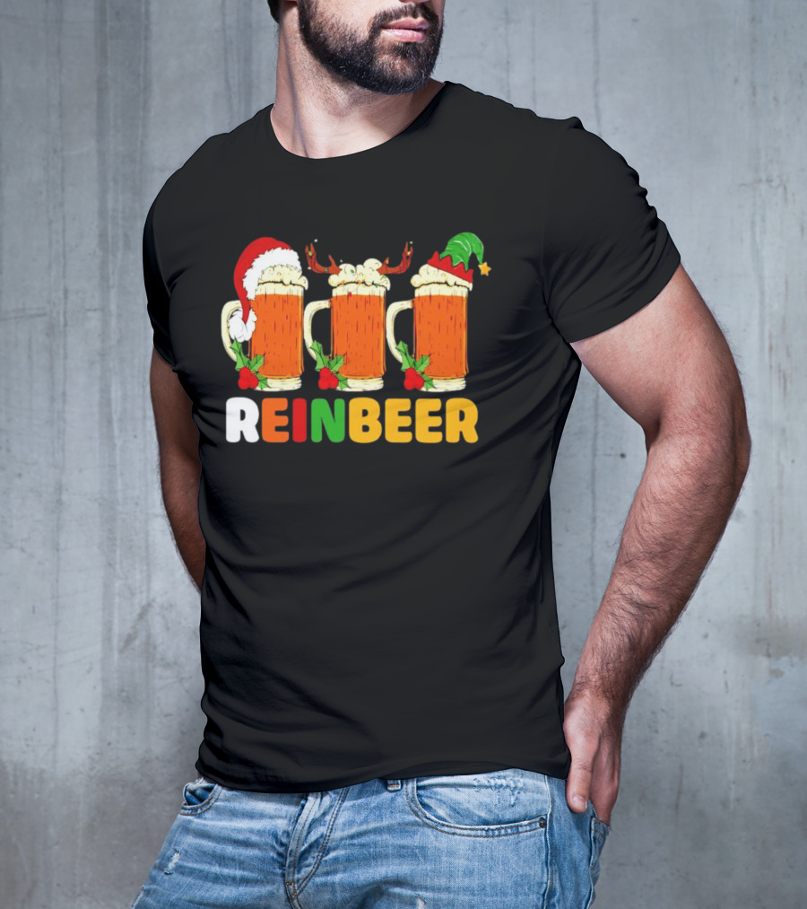 Reinbeer Merry Christmas Funny Beer Mugs With Santa And Elf Hats And Reindeer Antlers T-Shirt