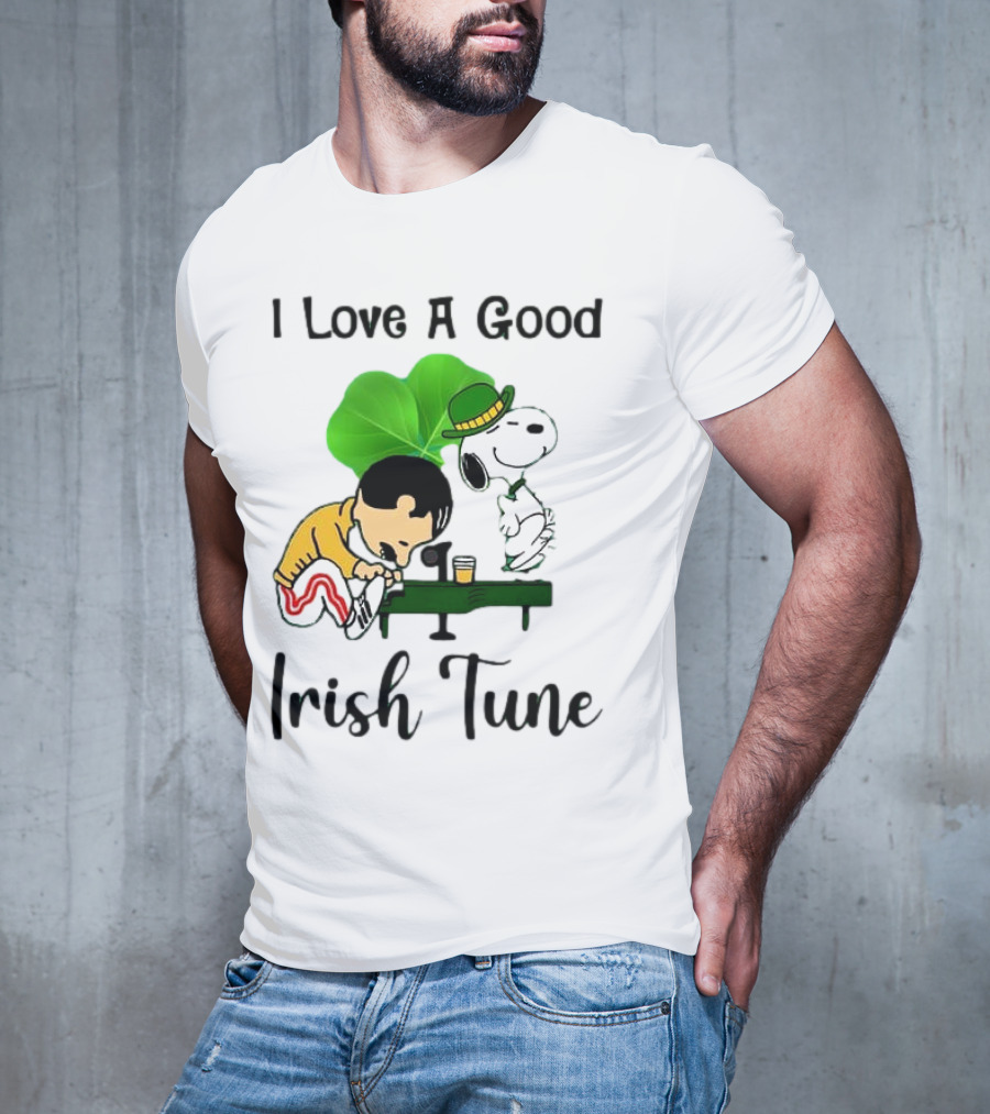 I Love A Good Irish Tune St Patrick Day Snoopy Piano Shamrock T-Shirt