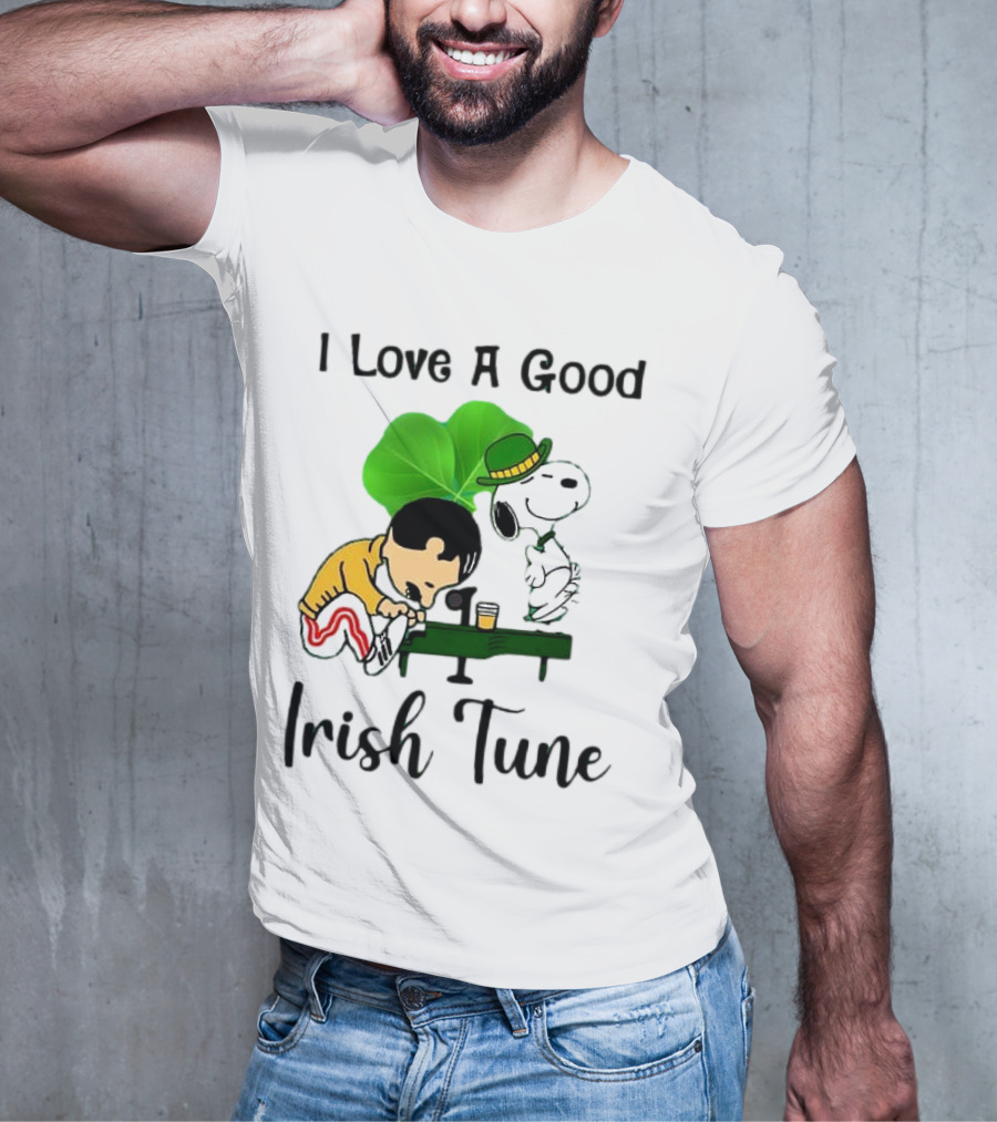 I Love A Good Irish Tune St Patrick Day Snoopy Piano Shamrock T-Shirt