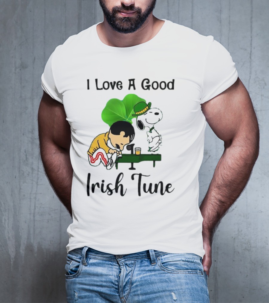 I Love A Good Irish Tune St Patrick Day Snoopy Piano Shamrock T-Shirt