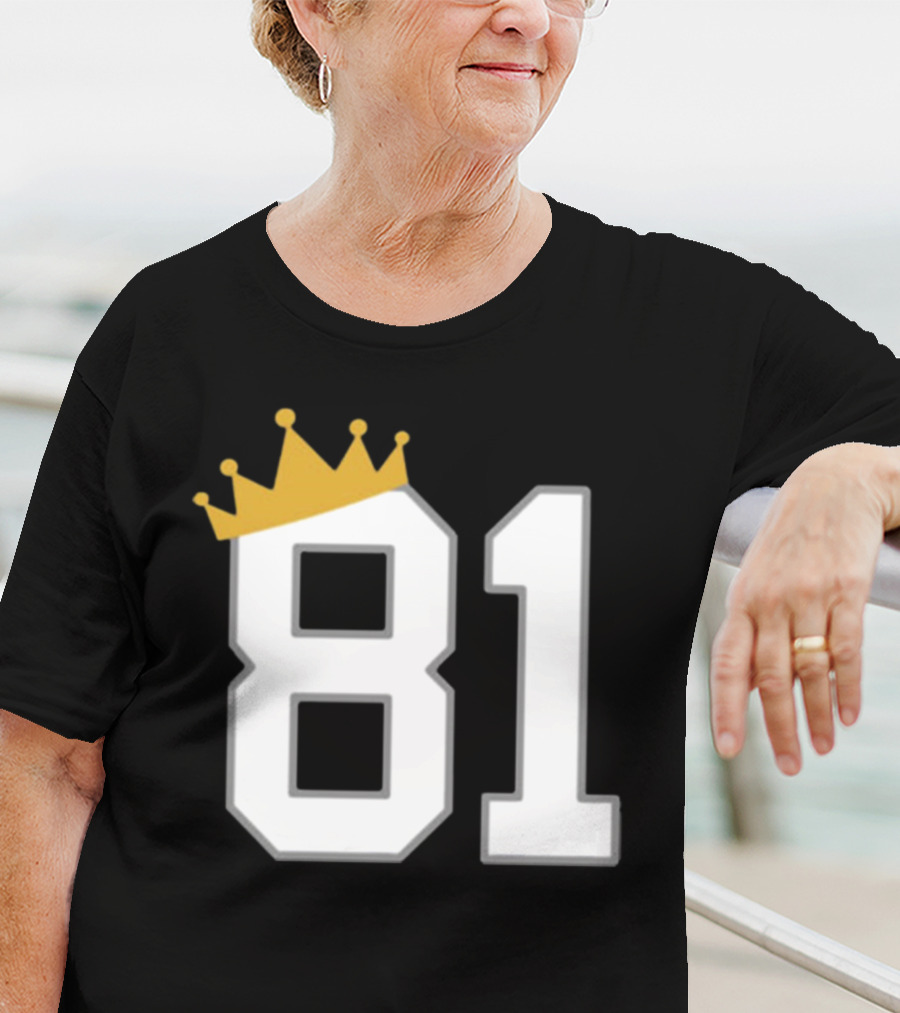 Luis Gil 81 King Iconic Number T-Shirt