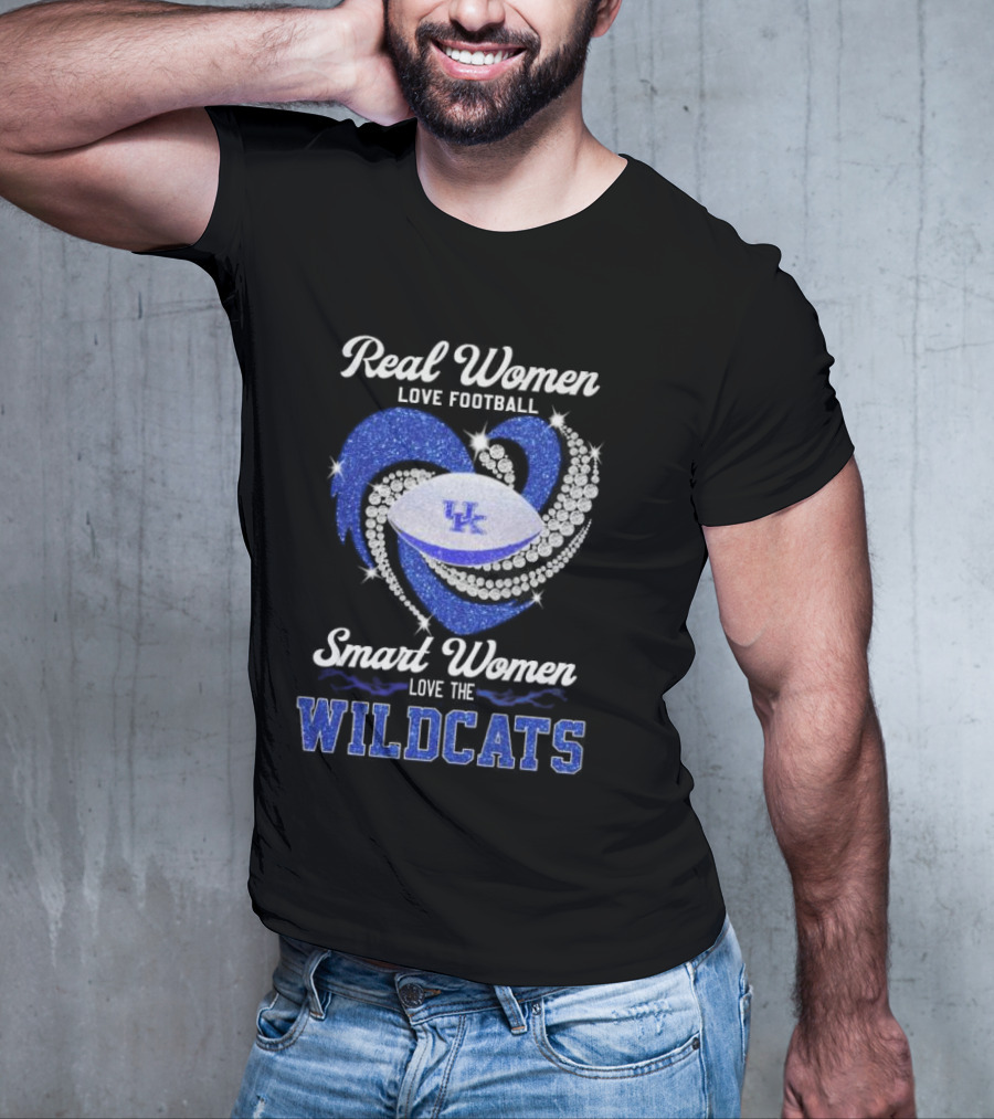 Real Women Love Football Smart Women Love The Wildcats UK Diamond Heart T-Shirt