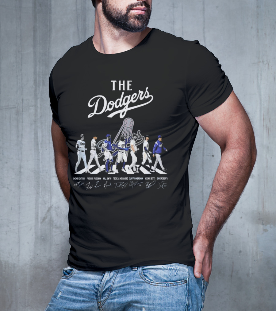 The Dodgers Shohei Ohtani Freddie Freeman Will Smith Trayce Thompson Clayton Kershaw Mookie Betts Dave Roberts Signatures T-Shirt