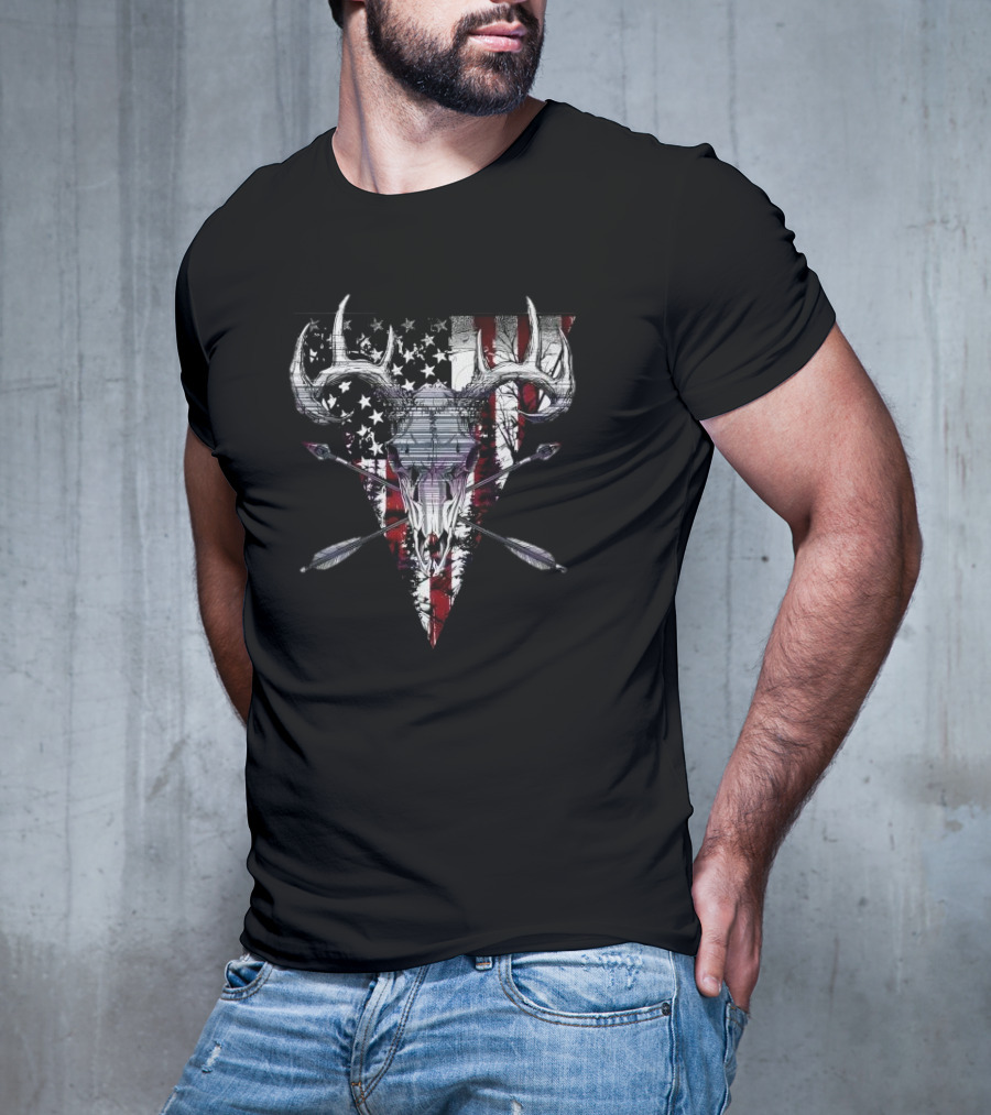 Retro Howitzer Deer Skull With Arrows And American Flag Background T-Shirt